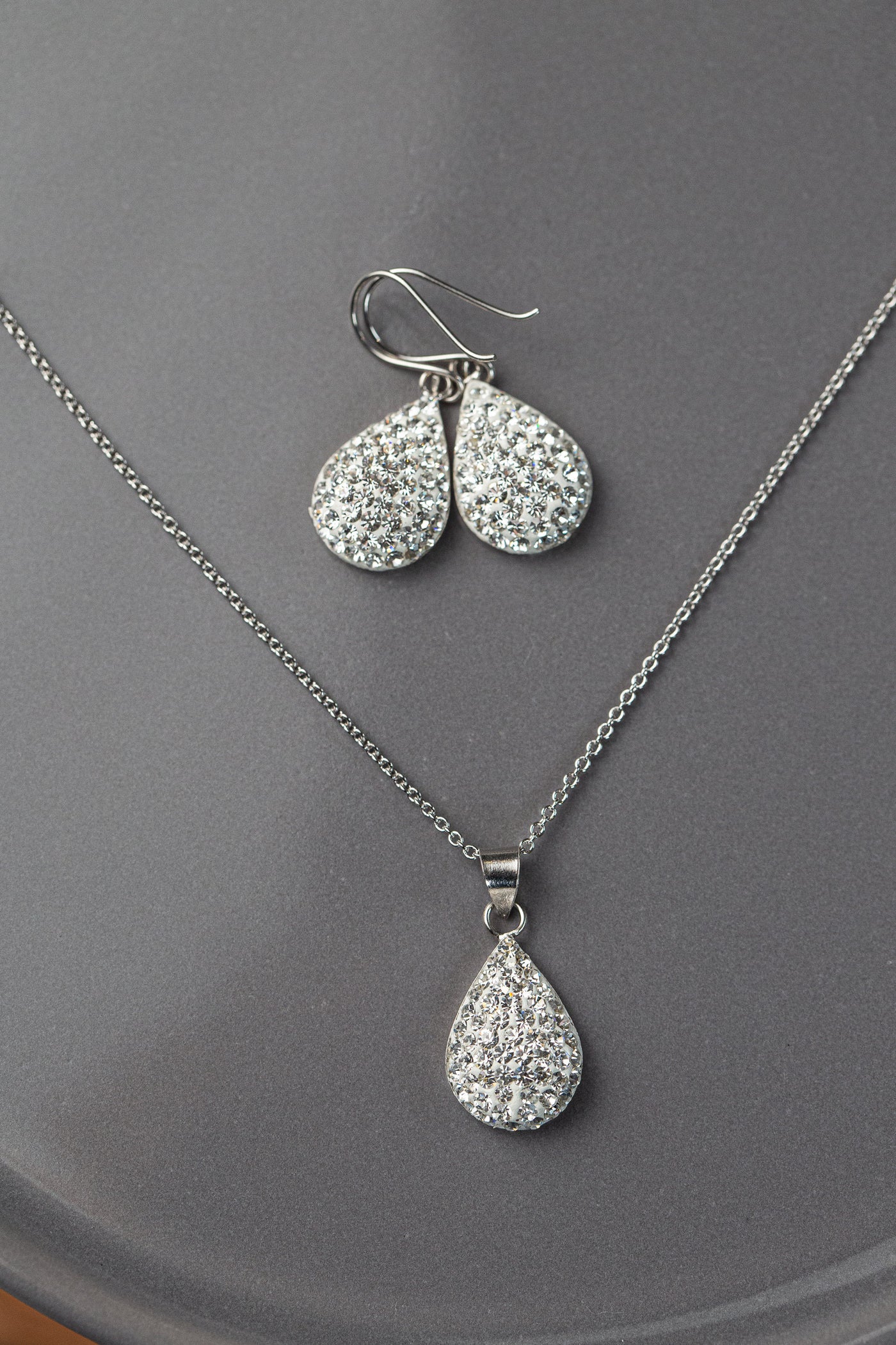 Swarovski Crystal Round Teardrop Silver Necklace in Clear | Annie and Sisters